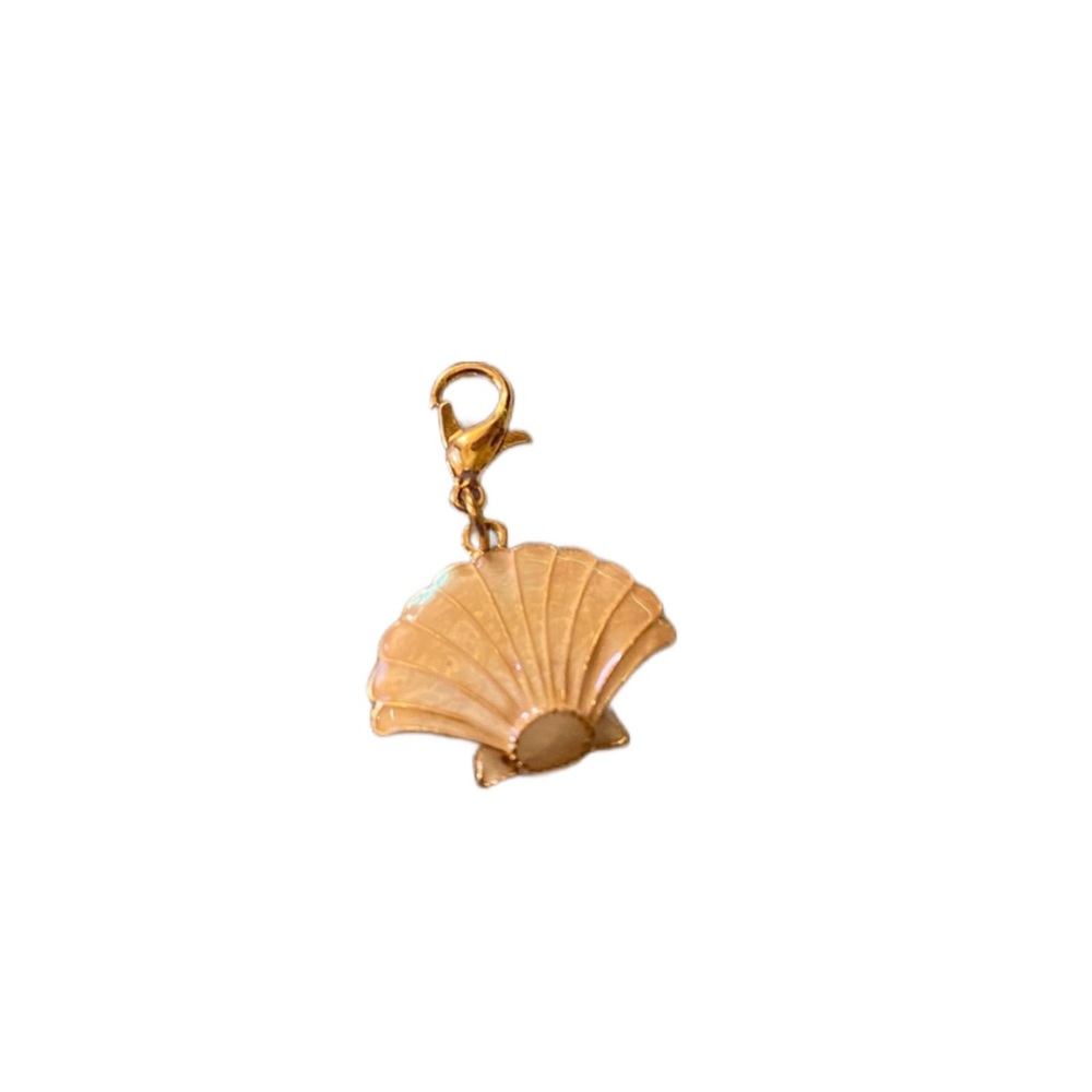 Pink White Gold Shell Charm - Picture 5 of 6
